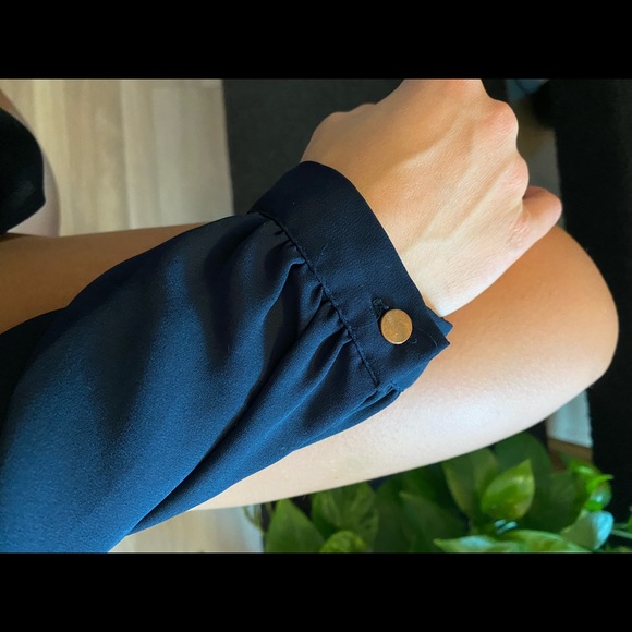 Forever 21 / M / Navy blouse w gold detail / sophisticated chest peep! - Picture 3 of 3
